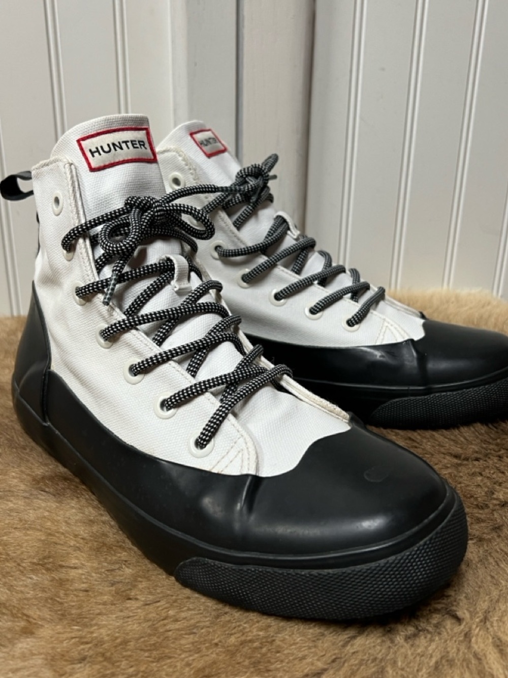 Hunter Black & White Hi Top Shoes 11.5 Chuck Taylor